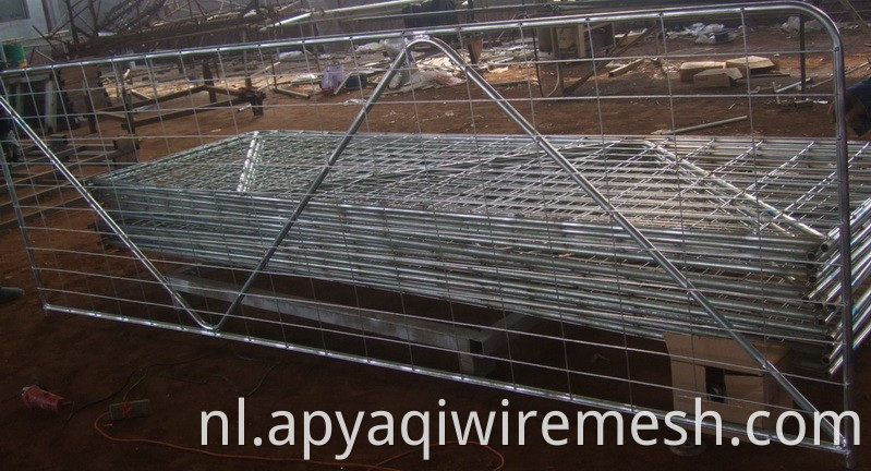 Hot Sale Gegalvaniseerd schapendraad Mesh draagbaar hekpaneel/korrelpaneel/alpaca -paneel (fabriek)